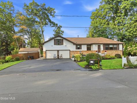 102 Greenleaf Drive Latham NY 12110