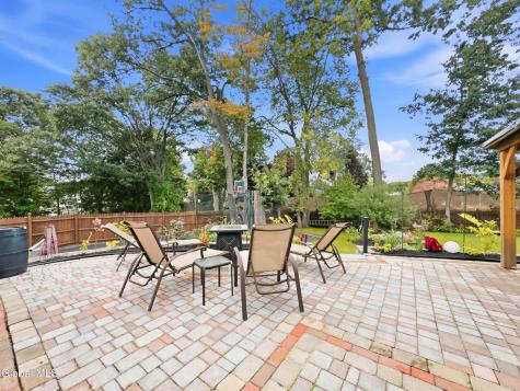 102 Greenleaf Drive Latham NY 12110