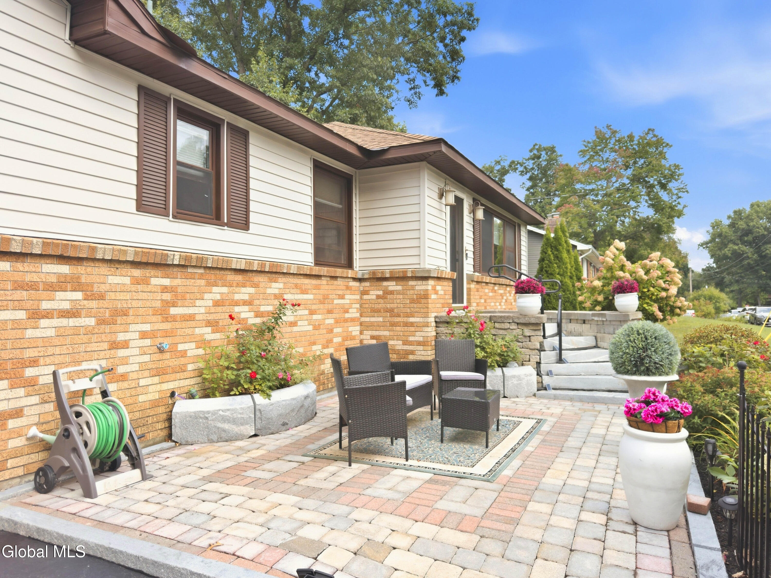 102 Greenleaf Drive Latham NY 12110