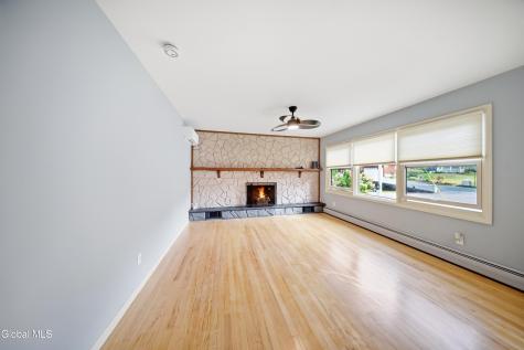 102 Greenleaf Drive Latham NY 12110