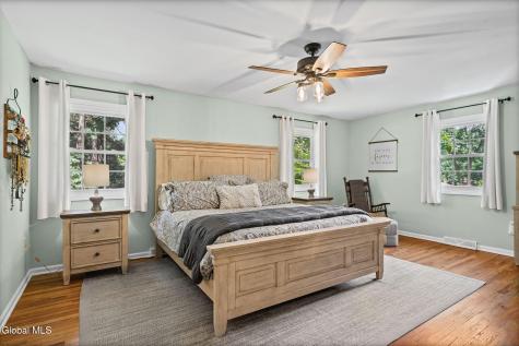 6 Greenfield Court Clifton Park NY 12065