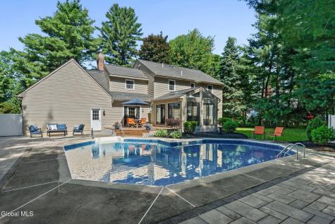 6 Greenfield Court Clifton Park NY 12065