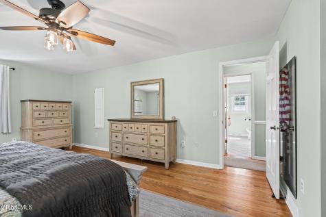 6 Greenfield Court Clifton Park NY 12065