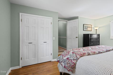 6 Greenfield Court Clifton Park NY 12065
