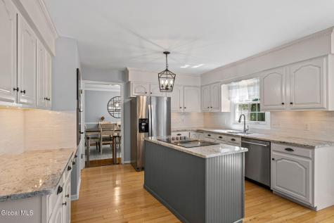 6 Greenfield Court Clifton Park NY 12065