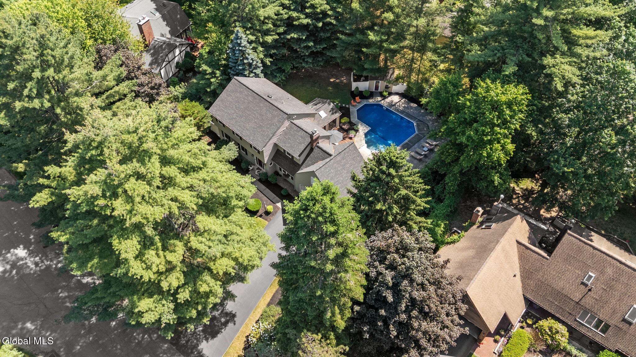 6 Greenfield Court Clifton Park NY 12065