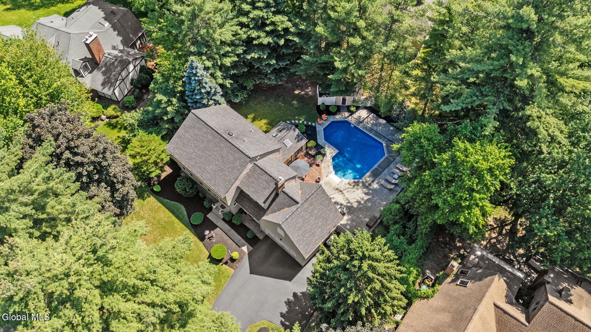 6 Greenfield Court Clifton Park NY 12065