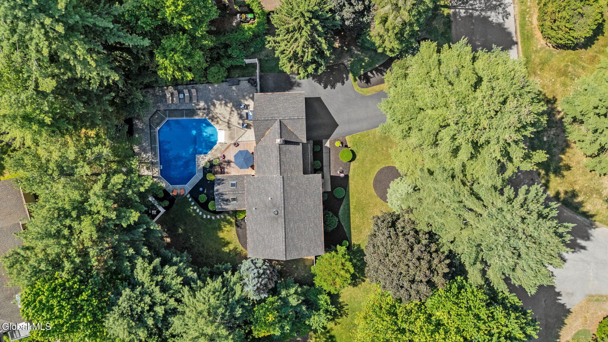 6 Greenfield Court Clifton Park NY 12065