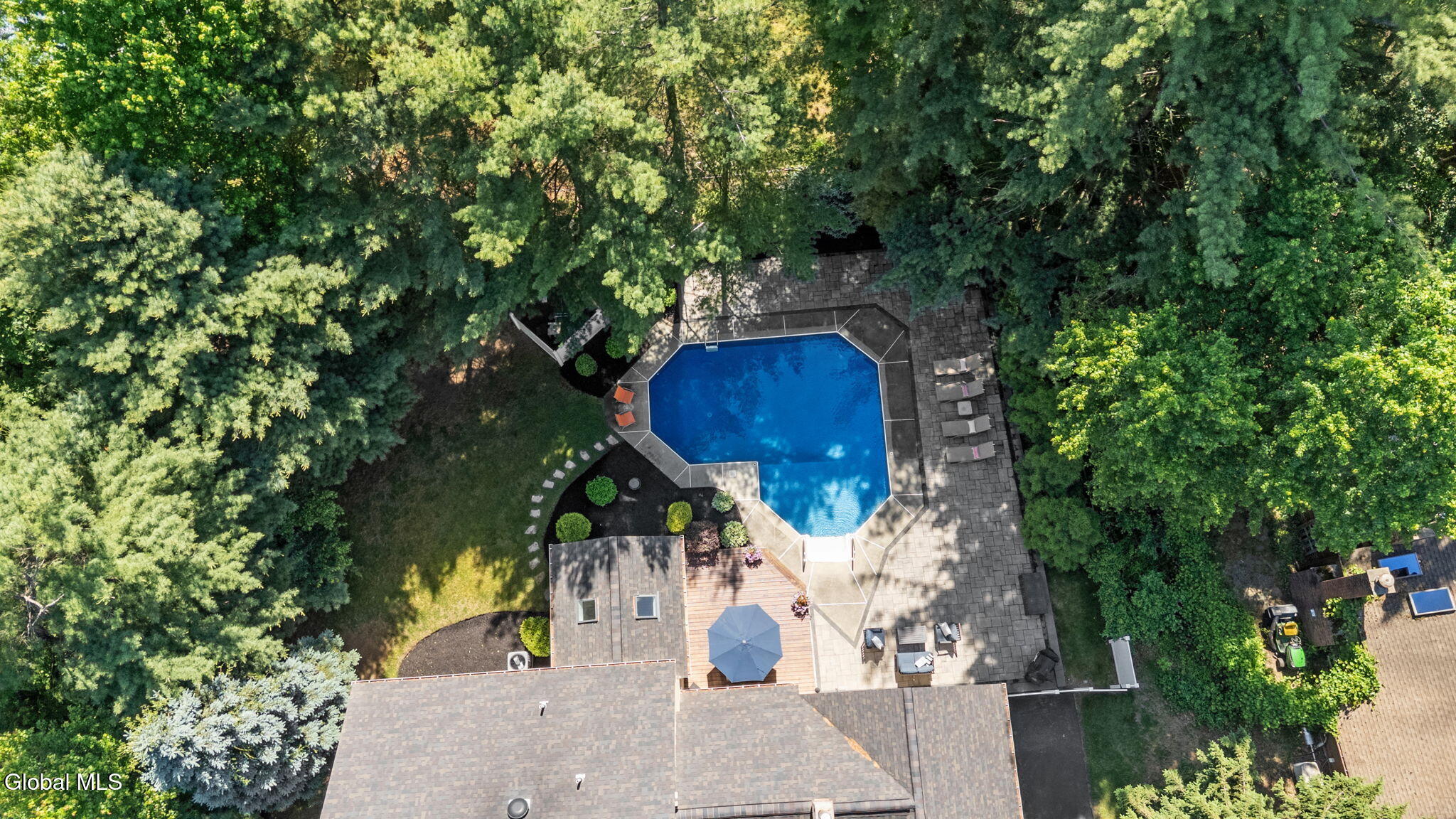 6 Greenfield Court Clifton Park NY 12065