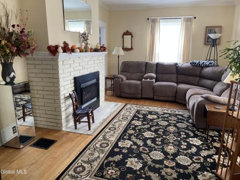 33 Coolidge Avenue Glens Falls NY 12801