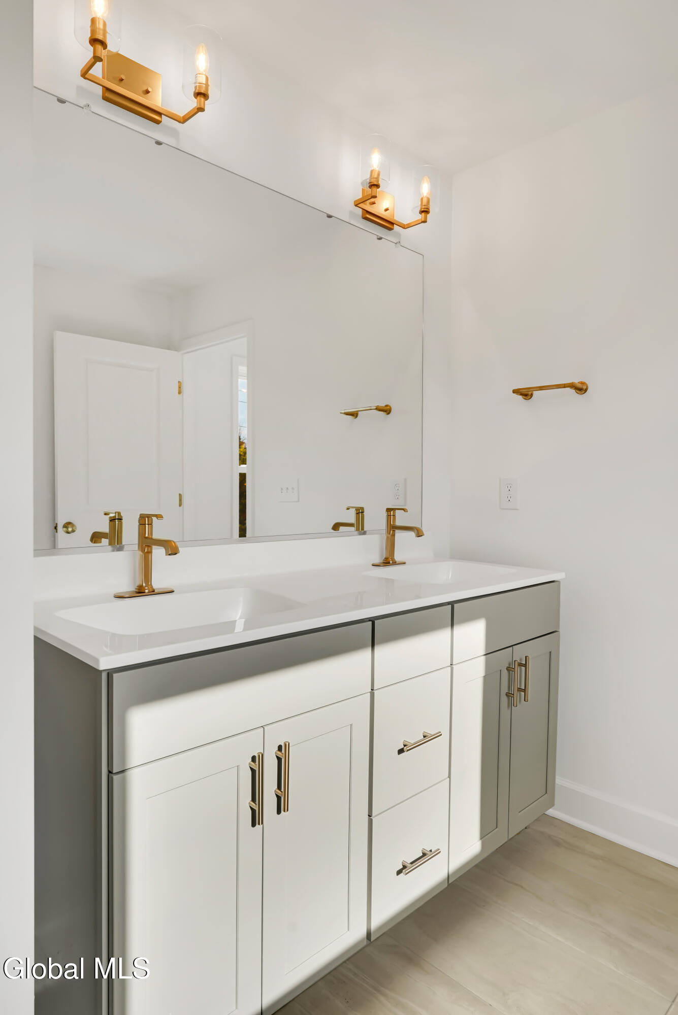 31 Indigo Court Selkirk NY 12158