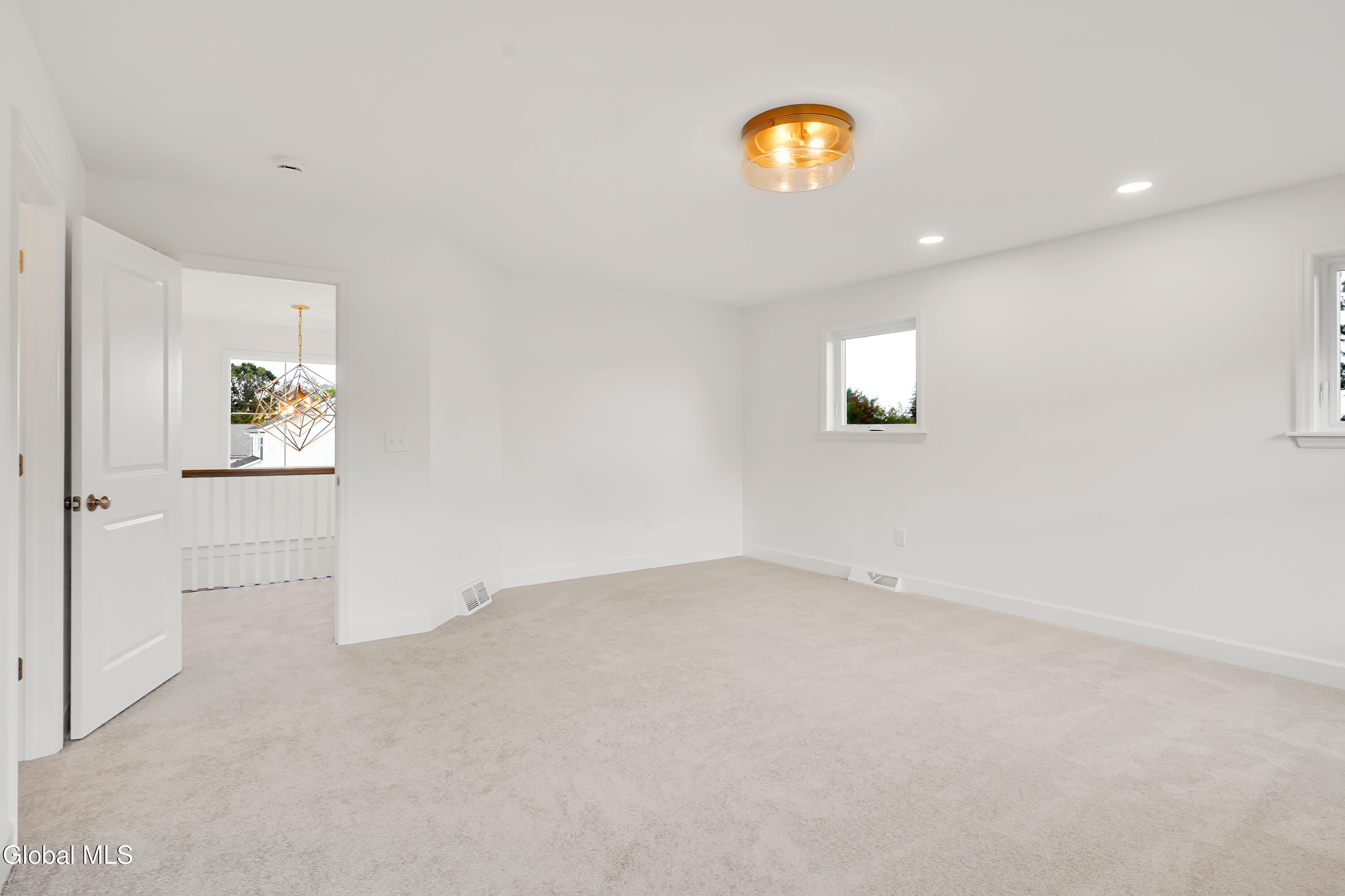 31 Indigo Court Selkirk NY 12158