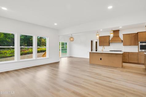 31 Indigo Court Selkirk NY 12158