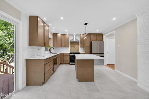 2 Carefree Lane Gansevoort NY 12831