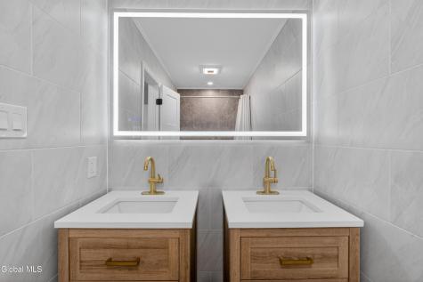 2 Carefree Lane Gansevoort NY 12831