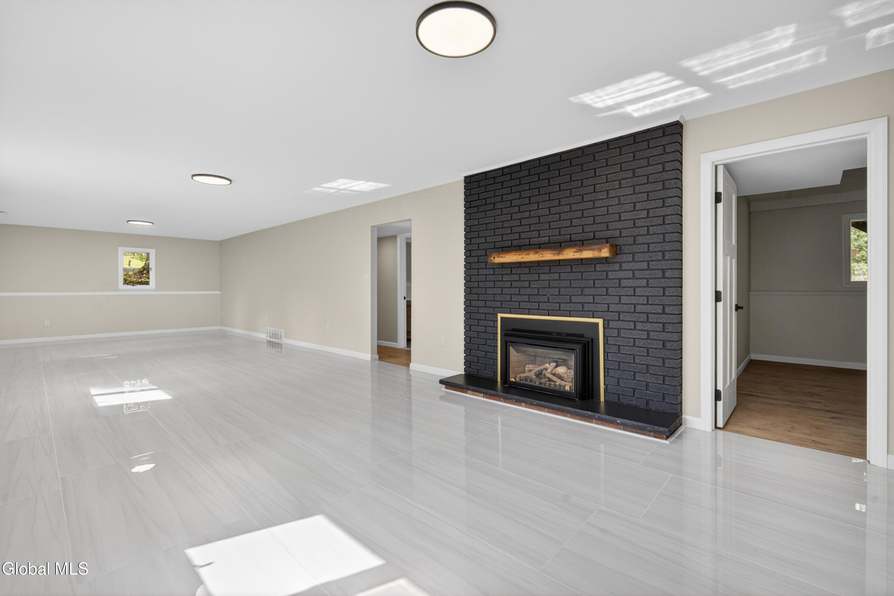 2 Carefree Lane Gansevoort NY 12831