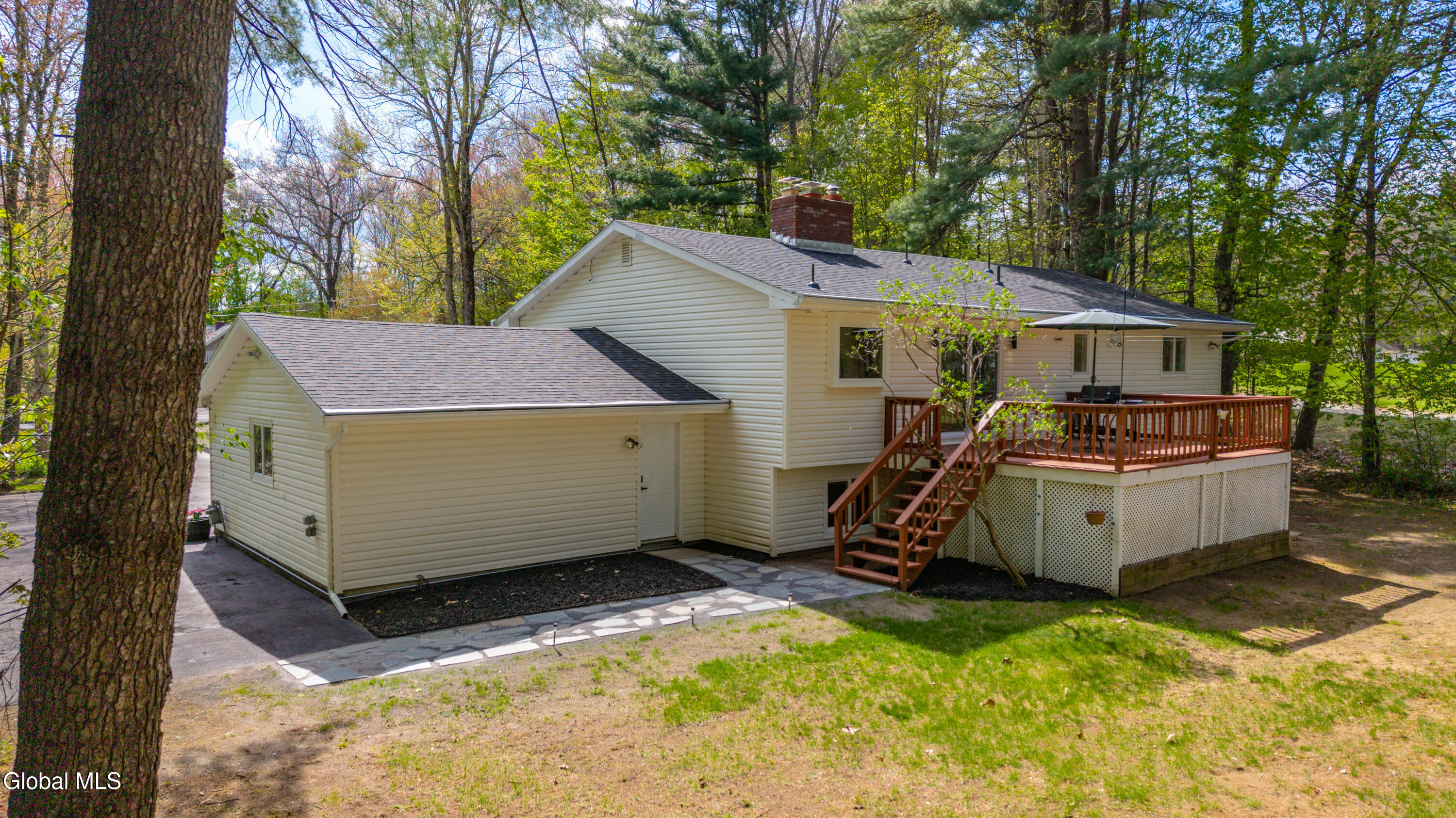2 Carefree Lane Gansevoort NY 12831