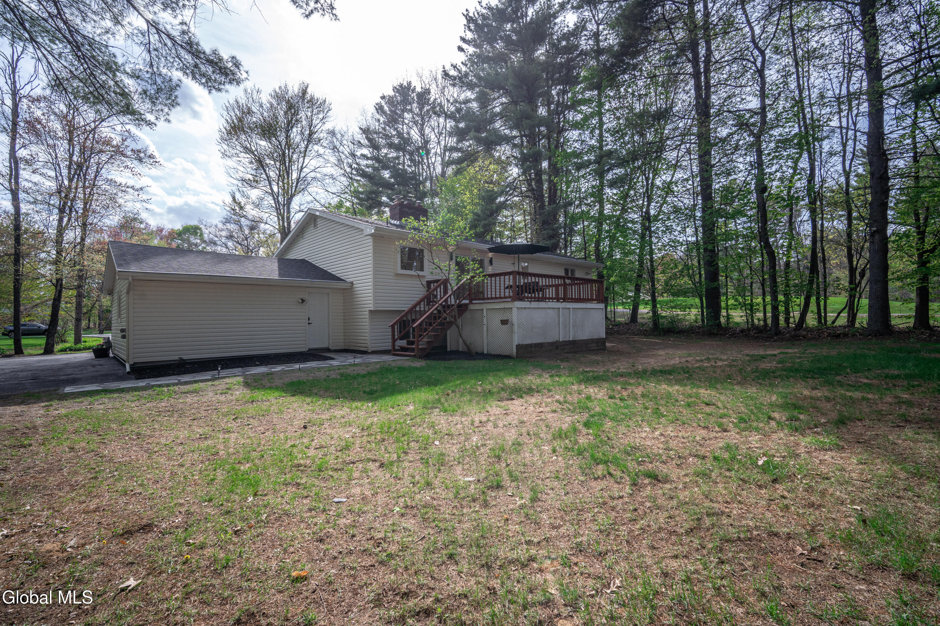 2 Carefree Lane Gansevoort NY 12831