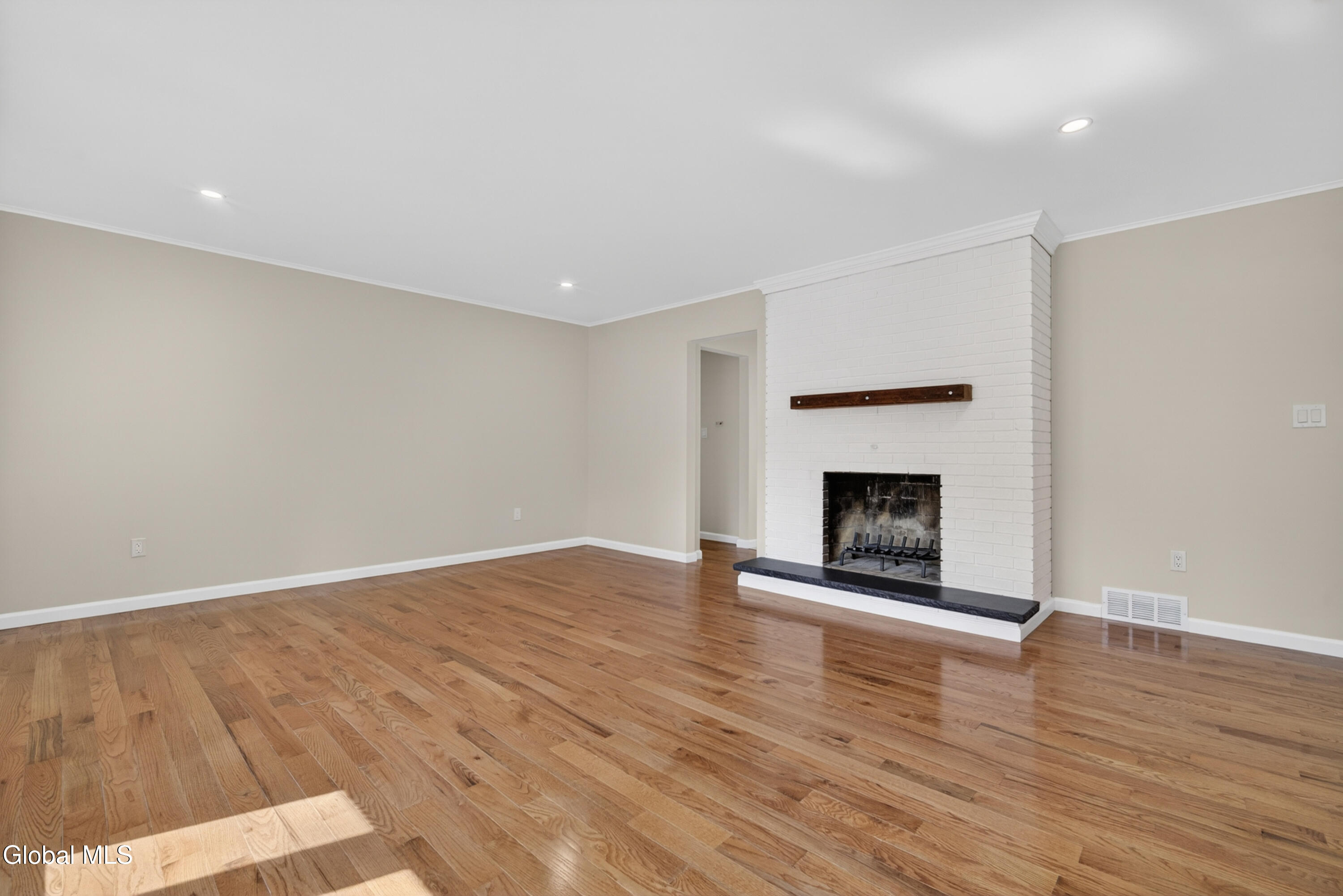 2 Carefree Lane Gansevoort NY 12831