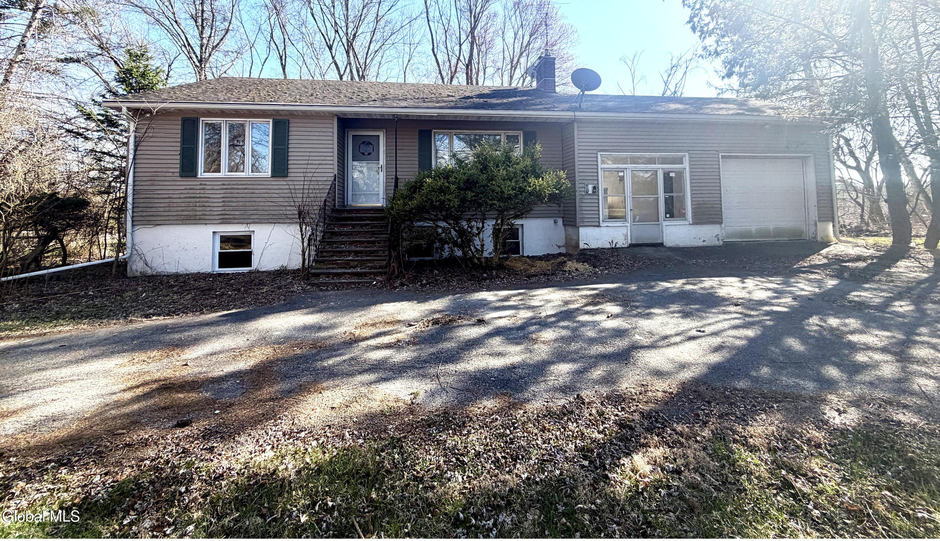 4229 Ny-81 Greenville NY 12083