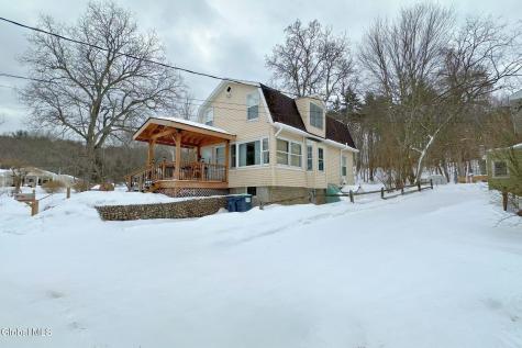 68 Lake Shore Circle Drive Nassau NY 12123