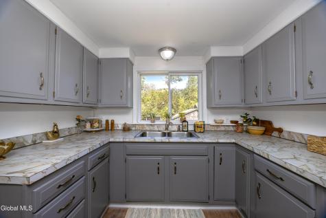 167 Guideboard Road Waterford NY 12188