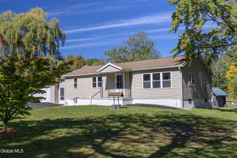 167 Guideboard Road Waterford NY 12188