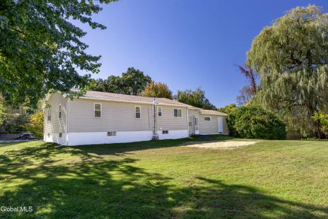 167 Guideboard Road Waterford NY 12188