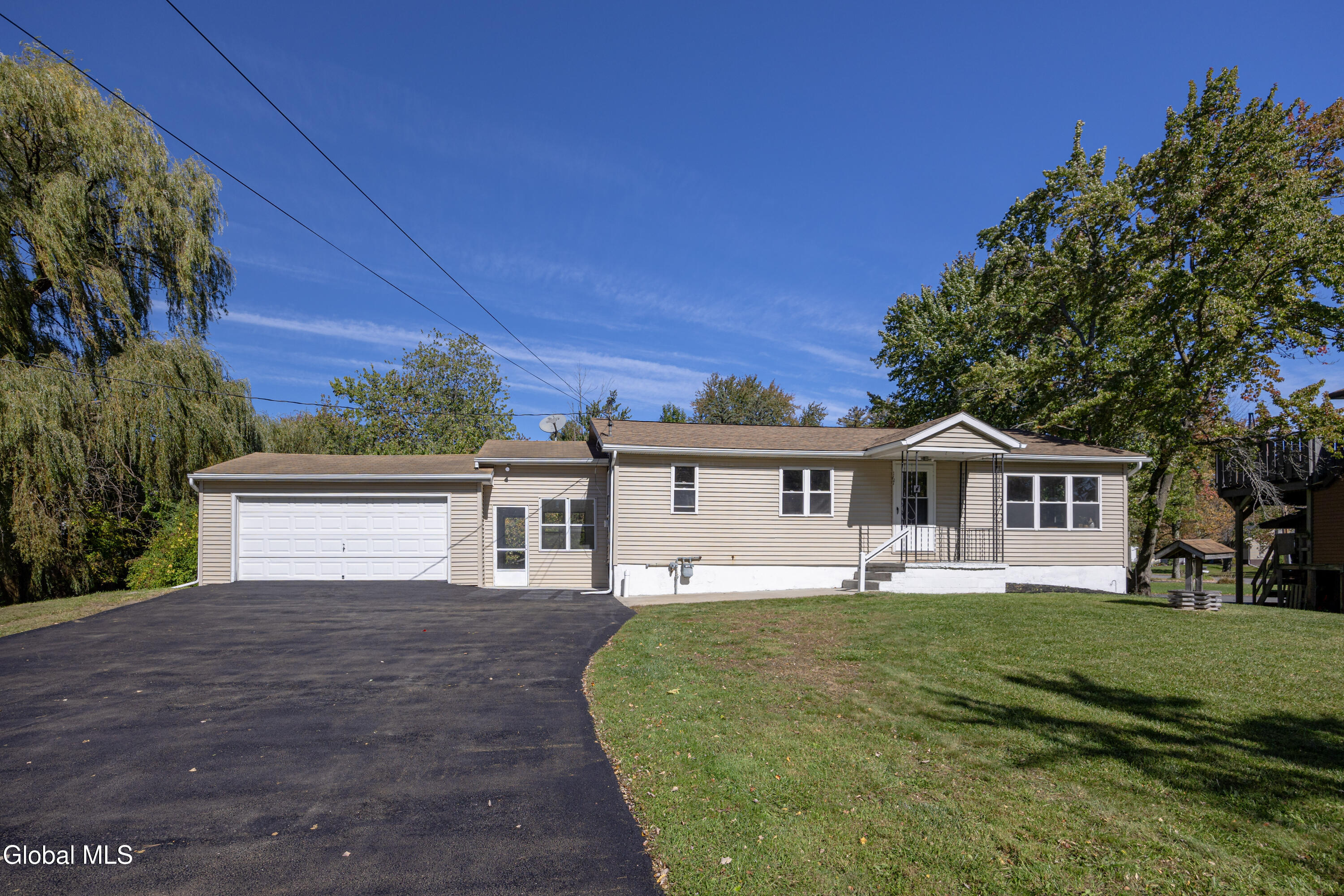 167 Guideboard Road Waterford NY 12188