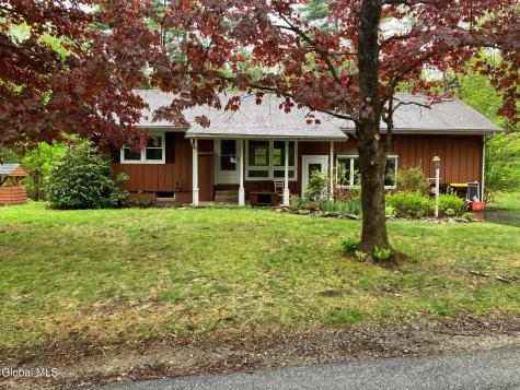 14 Canty Road Saratoga Springs NY 12866