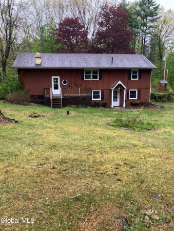 14 Canty Road Saratoga Springs NY 12866