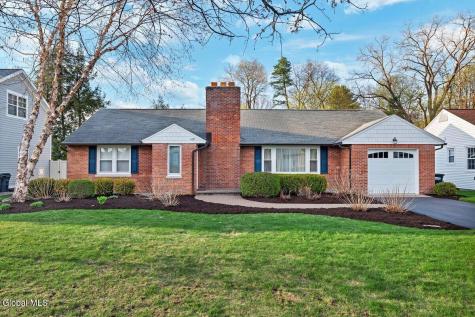 109 5th Avenue Saratoga Springs NY 12866