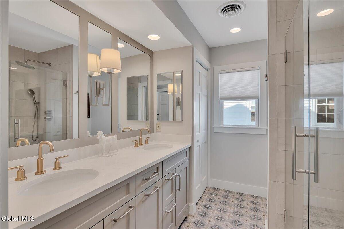 109 5th Avenue Saratoga Springs NY 12866