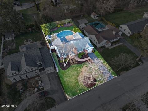 109 5th Avenue Saratoga Springs NY 12866
