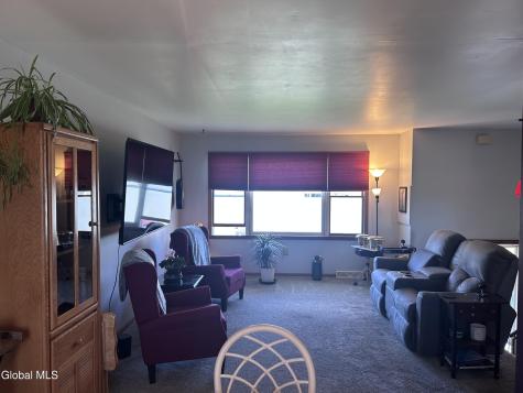 6 Rolling Hills Road Colonie NY 12309