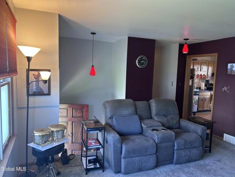 6 Rolling Hills Road Colonie NY 12309