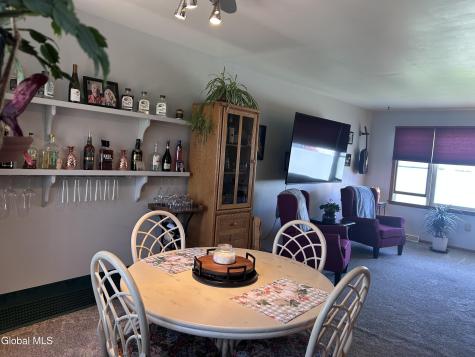 6 Rolling Hills Road Colonie NY 12309
