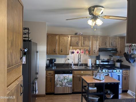 6 Rolling Hills Road Colonie NY 12309