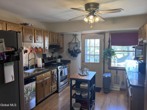 6 Rolling Hills Road Colonie NY 12309
