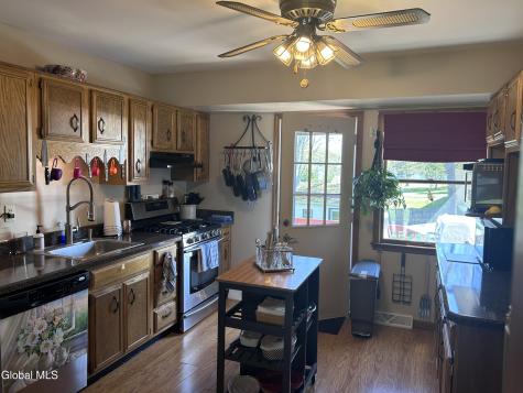 6 Rolling Hills Road Colonie NY 12309