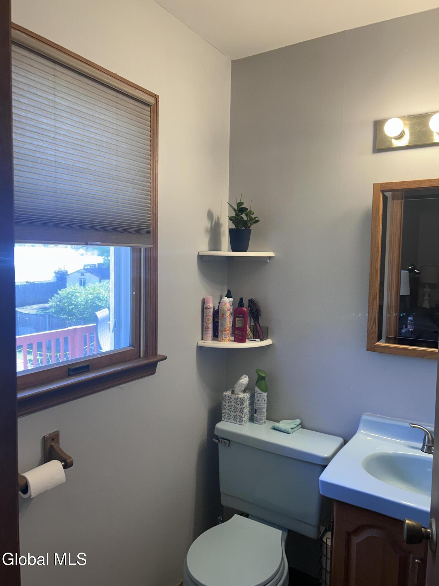 6 Rolling Hills Road Colonie NY 12309