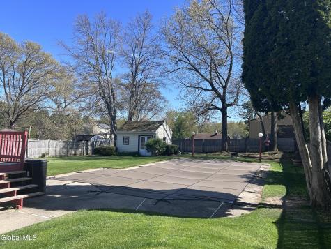 6 Rolling Hills Road Colonie NY 12309