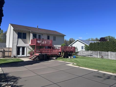 6 Rolling Hills Road Colonie NY 12309