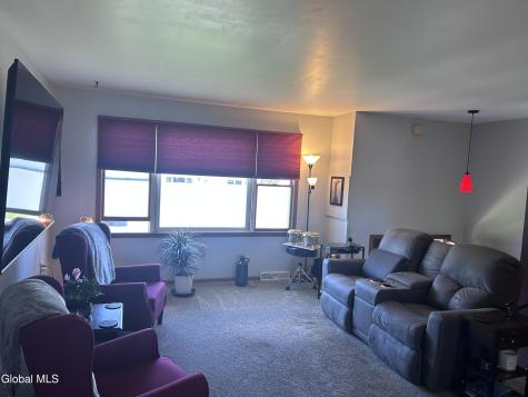 6 Rolling Hills Road Colonie NY 12309