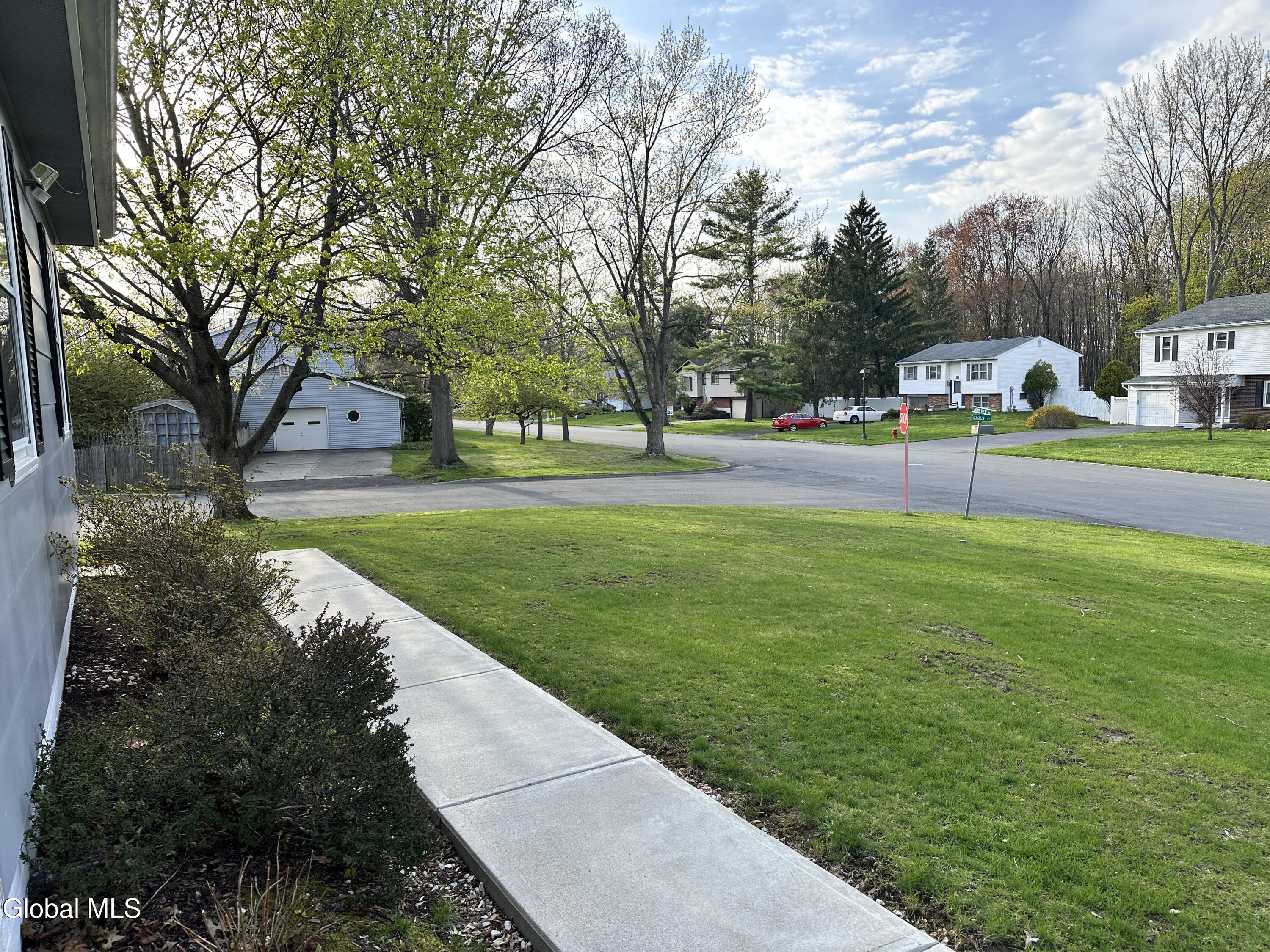31 Point View Drive East Greenbush NY 12061