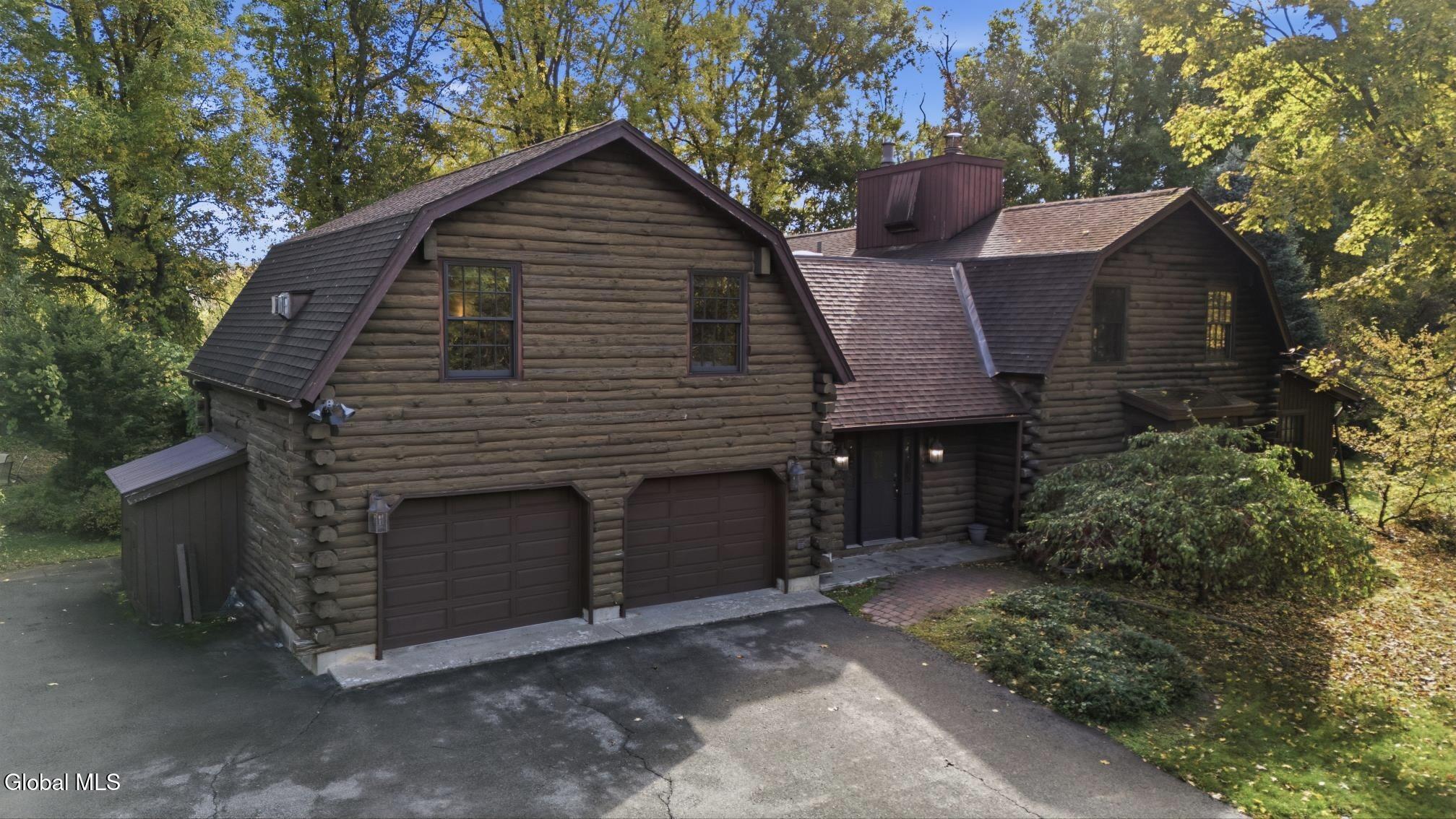 35 Wildwood Place Queensbury NY 12804