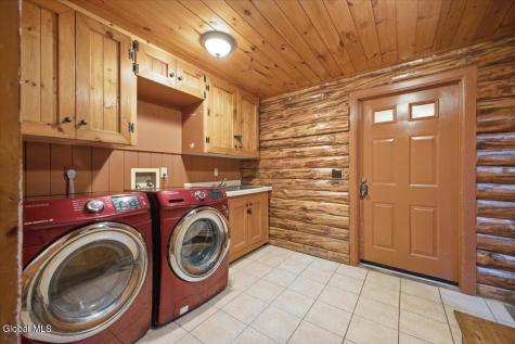 35 Wildwood Place Queensbury NY 12804