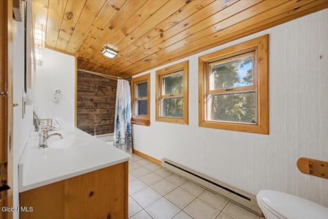 35 Wildwood Place Queensbury NY 12804