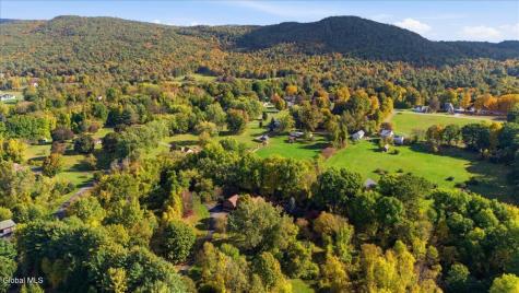 35 Wildwood Place Queensbury NY 12804