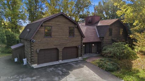 35 Wildwood Place Queensbury NY 12804